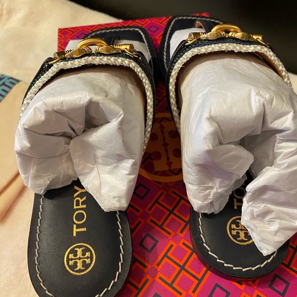TORY BURCH JESSA THONG SANDAL - Picture 4 of 7
